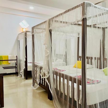Gihan Guesthouse มิริสซา ภายนอก รูปภาพ