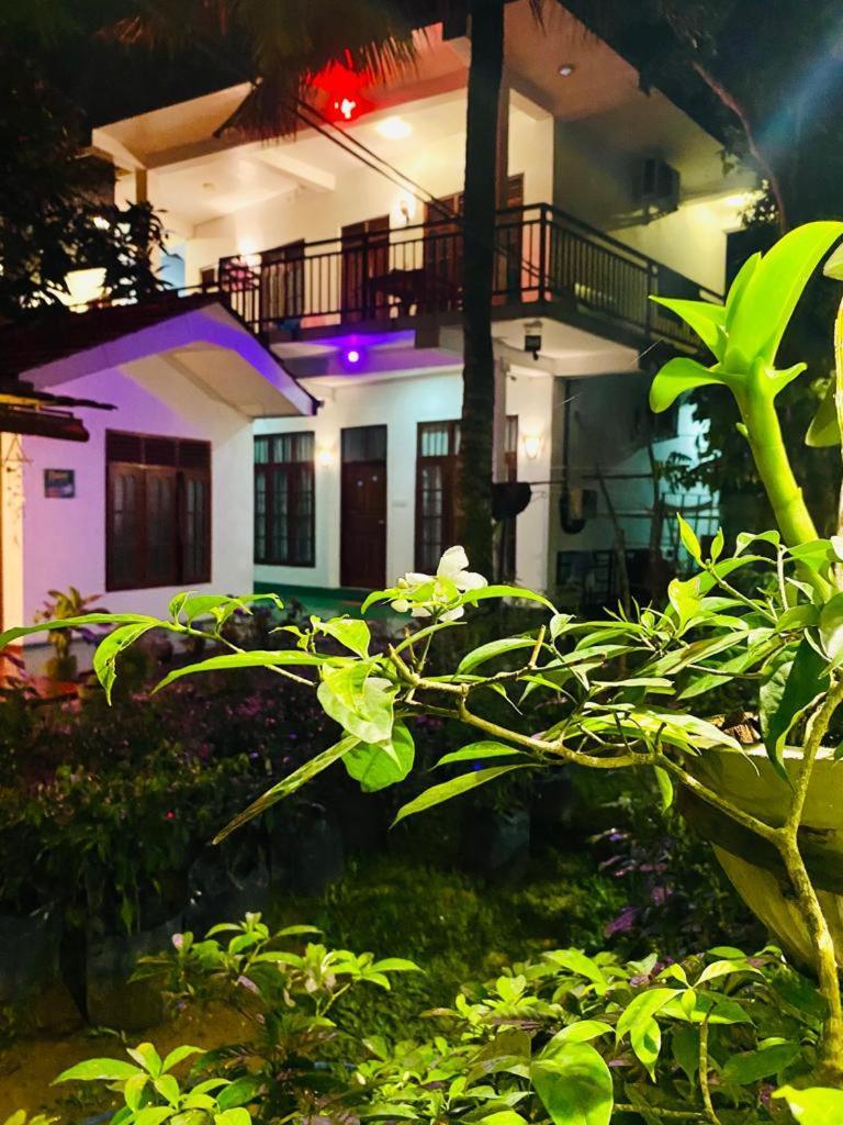 Gihan Guesthouse มิริสซา ภายนอก รูปภาพ