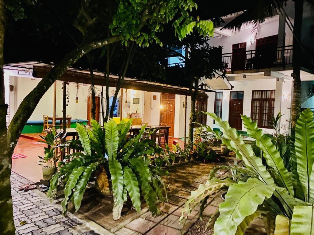 Gihan Guesthouse มิริสซา ภายนอก รูปภาพ
