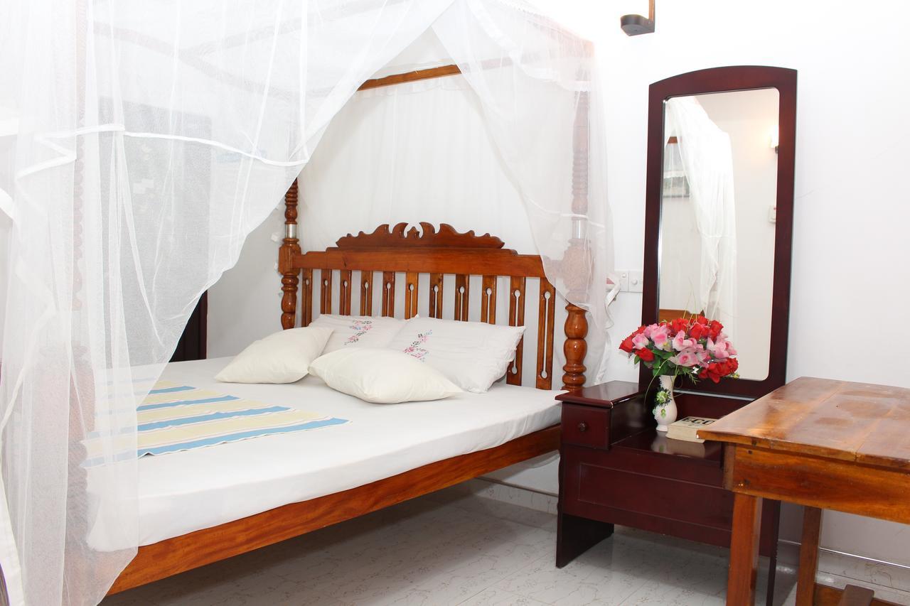 Gihan Guesthouse มิริสซา ภายนอก รูปภาพ
