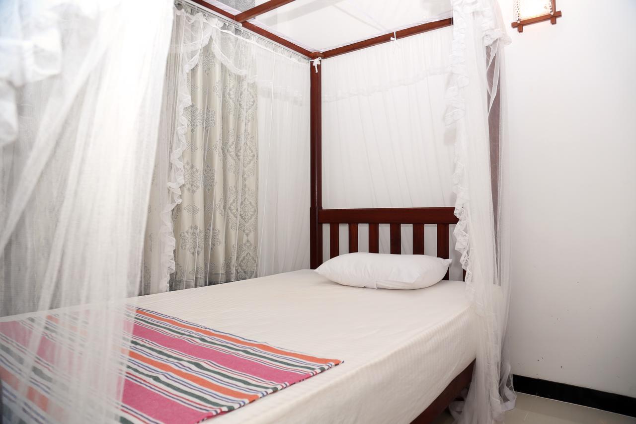 Gihan Guesthouse มิริสซา ภายนอก รูปภาพ