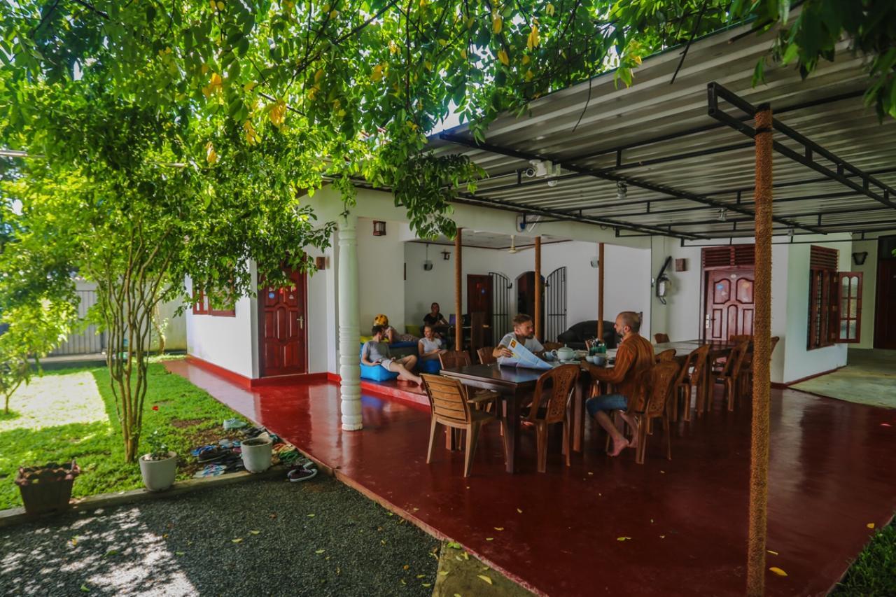 Gihan Guesthouse มิริสซา ภายนอก รูปภาพ